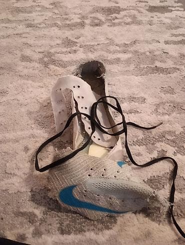 спорт товар: Футбольные бутсы Nike Air Zoom (одна пара, разобранные для — 5