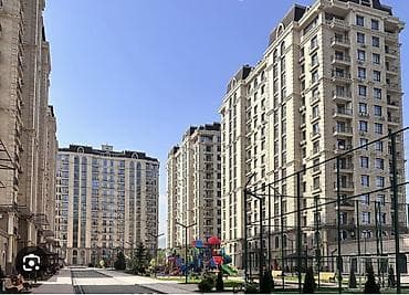 osh flat: Сдается 3-х комнатная квартира, 120 кв.м, в Бишкеке, Чынгыз Айтматова — 1