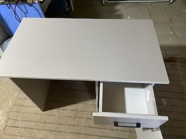 помощник полка: Компьютерный стол, Новый, С полками — 4