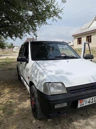к5 зеркало: Легковой я автомобиль хэтчбек белого цвета. Полный завот — 1