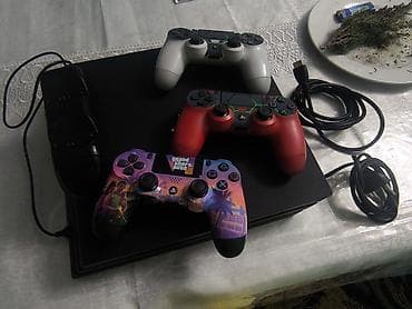 Игровая консоль Sony PlayStation 4 Pro (черная) с комплектом