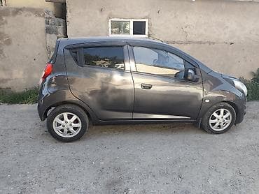 спаре: Chevrolet Spark: 2014 г., 1 л, Автомат, Газ, Хэтчбэк — 2