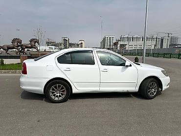 Унаа сатуу: Skoda Octavia: 2012 г., 1.6 л, Бензин, Лифтбек — 4