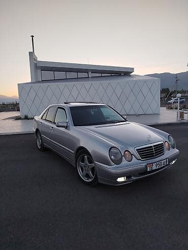 Mercedes-Benz E-Class: 2000 г., 3.2 л, Автомат, Бензин, Седан — 1