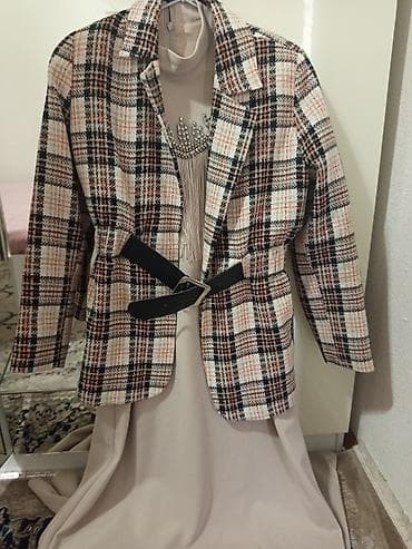 Женский комплект: жакет в клетку + бежевое платье - Жакет