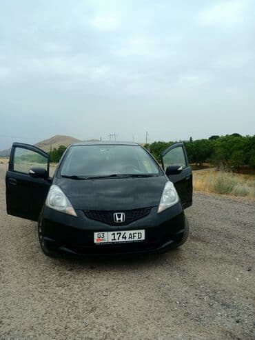 домкраты бу: Honda Jazz: 2008 г., 1.3 л, Механика, Бензин, Хэтчбэк — 1