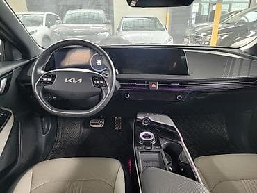 Продажа авто: Kia EV6: 2023 г., Электромобиль, Хэтчбэк — 5