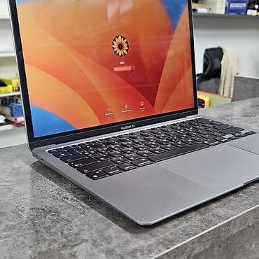 MacBook Air 2020. Подойдет для начала программирования, дизайна — 5