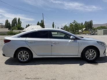 Продажа авто: Hyundai Sonata: 2020 г., 2 л, Автомат, Газ, Седан — 4