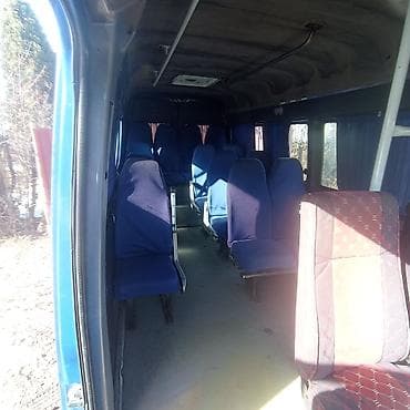 highlander 2012: Пассажирский микроавтобус Mercedes-Benz Sprinter (длинная база — 3