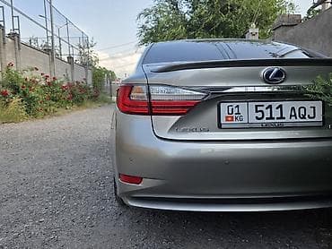 buick rendezvous: Lexus ES: 2017 г., 2.5 л — 3
