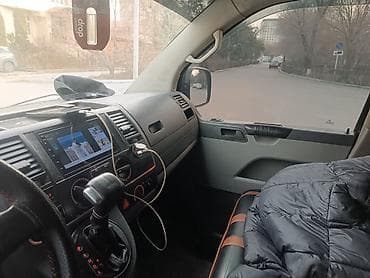 Volkswagen Caravelle: 2008 г., 2.5 л, Автомат, Дизель, Бус — 5