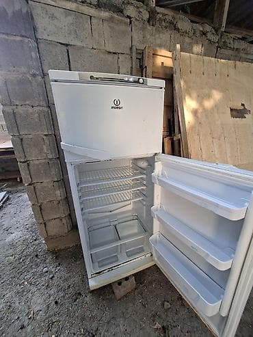 холодельник indesid: Холодильник Indesit, Двухкамерный — 4