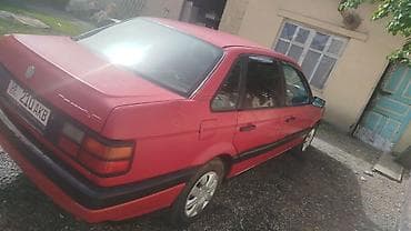 пассад: Volkswagen Passat: 1990 г., Седан — 3