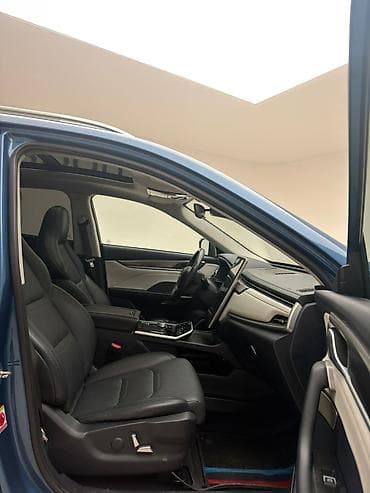 спойлер б4: Weltmeister EX5, 2022 г., 82000 км, Передний, В наличии — 8