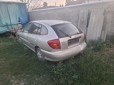 Kia Rio: 2002 г., 1.5 л, Механика, Бензин — 3