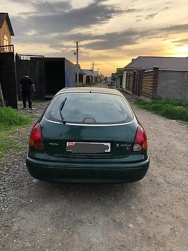 Унаа сатуу: Toyota Corolla: 1999 г., 1.6 л, Кол менен иштөөчү, Бензин, Хетчбек — 4