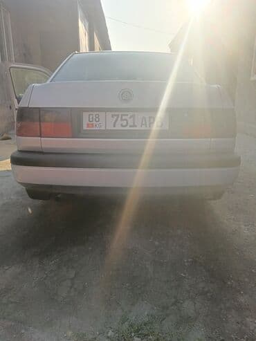 продаю в связи с переездом: Volkswagen Vento: 1994 г., 1.8 л, Механика, Бензин, Седан — 25
