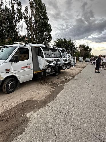 С манипулятором, С лебедкой, С ломаной платформой