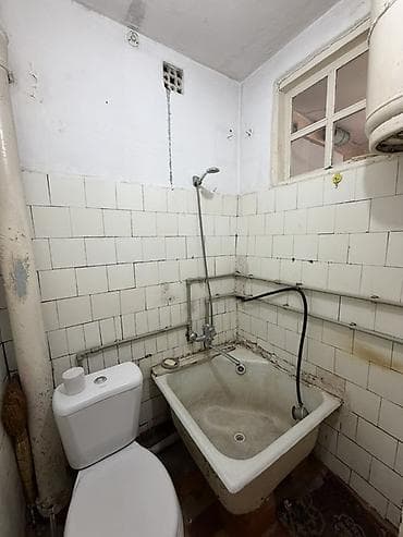 Батирлерди сатуу: 2 бөлмө, 42 м², Хрущевка, 2 кабат, Эски ремонт — 5