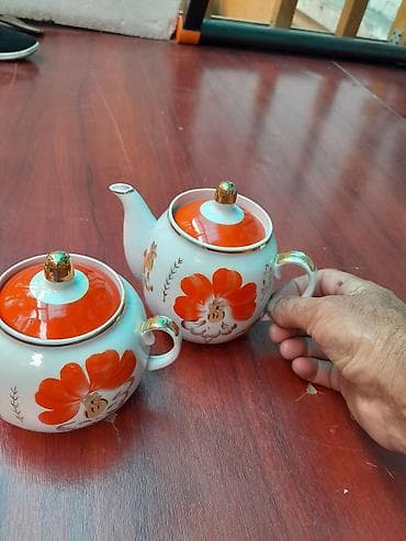 Ашкана буюмдары: Фарфоровый чайный набор из 2 предметов: - Чайник с крышкой - Сахарница — 4