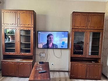 small table: Продаю шкафы, в которых хранилась посуда, полотенца и постельное белье — 1
