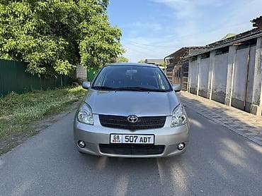 Транспорт: Toyota Corolla Verso: 2002 г., 1.8 л, Автомат, Газ, Универсал — 2