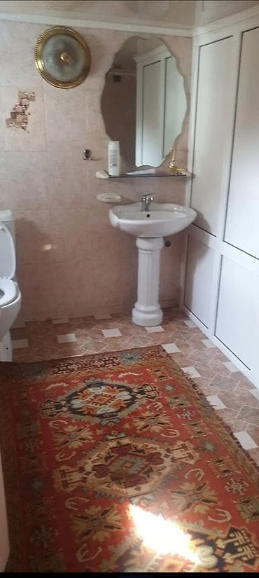 hostel osh: 59 м², 3 комнаты, Парковка, Забор, огорожен — 5