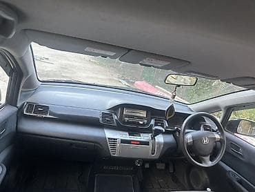 бампер на королла: Honda Edix: 2004 г., 1.7 л, Бензин, Минивэн — 6