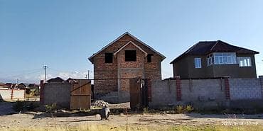 недостроенные дома: Продается недостроенный дом Имеется подвал адрес Ак ордо 1я 221 В — 2