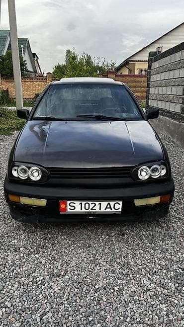 Volkswagen Golf: 1993 г., 1.6 л, Механика, Хэтчбэк