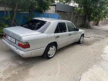 Mercedes-Benz W124: 1991 г., 2.3 л, Механика, Бензин, Седан — 2
