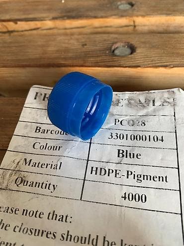 холодильник молочный: Полимерные колпачки для пэт бутылок 1200 шт 
Крышки — 2