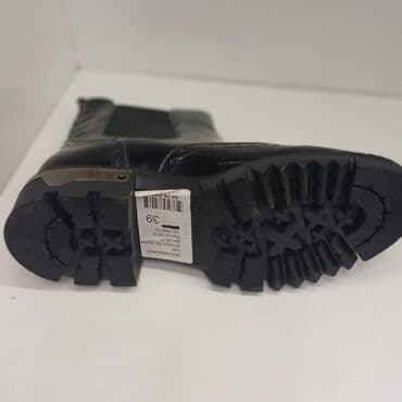 сапоги из натурального меха и кожи: Классические ботинки челси черного цвета, выполненные из глянцевой — 4