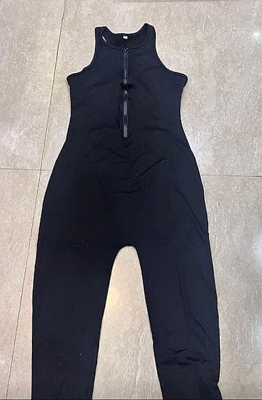 фитнес одежды: Продаю черный комбинезон для фитнеса и повседневной жизни Размер : М — 2