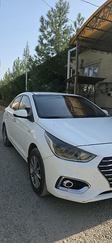 124 панель: Hyundai Accent: 2017 г., 1.4 л, Механика, Бензин, Седан — 3