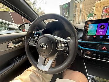 byd e7: Kia K3: 2020 г., Автомат, Электромобиль, Седан — 10