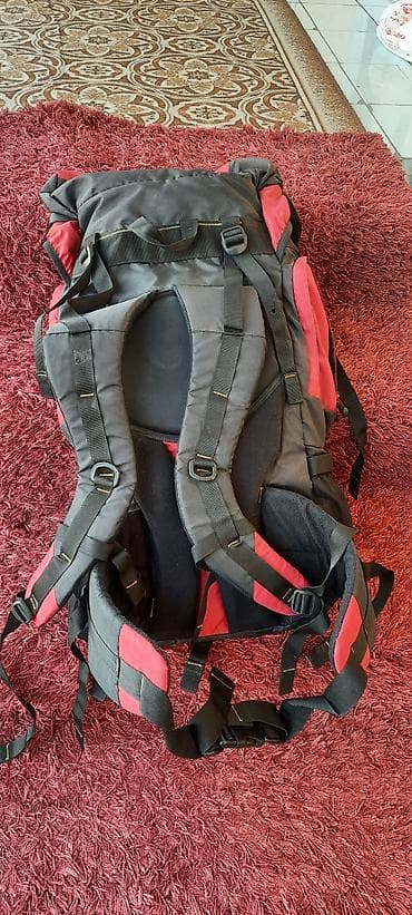 Туристический рюкзак большого объема (примерно 70–90 л)