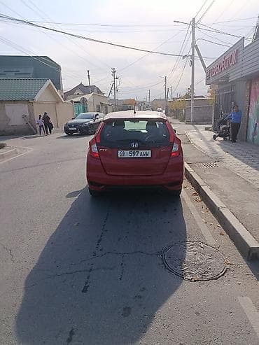 Honda Fit: 2017 г., 1.5 л, Вариатор, Бензин, Хэтчбэк