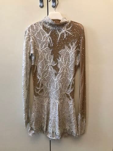 купальник для художественной: Продаю купальник для художественной гимнастики на возраст 7-8-9 лет — 1