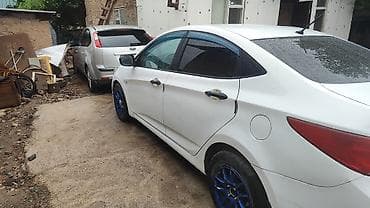 Продажа авто: Hyundai Solaris: 2015 г., 1.6 л, Автомат, Бензин, Седан — 8