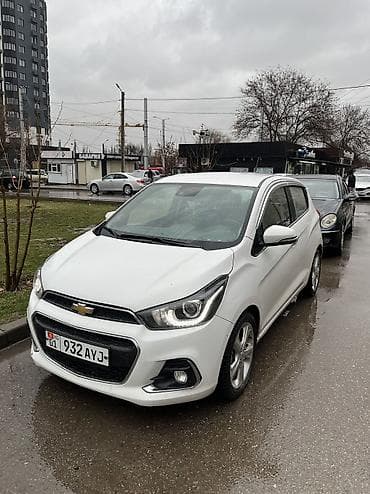 lada priors: Chevrolet Spark: 2016 г., 1 л, Автомат, Бензин, Хэтчбэк — 2