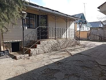 дом с бизнесом: Г.Каракол Токтогула / Кадырова 1линия можно рассмотреть под бизнес — 5