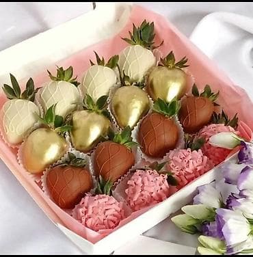 Свежая клубника в бельгийском шоколоде at lalafo.kg Свежая клубника в бельгийском шоколоде