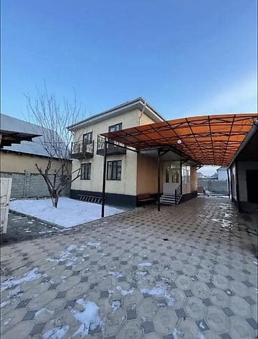 elegance stroy: Просторный частный дом с большим навесом и вымощенным двором. - Два — 1