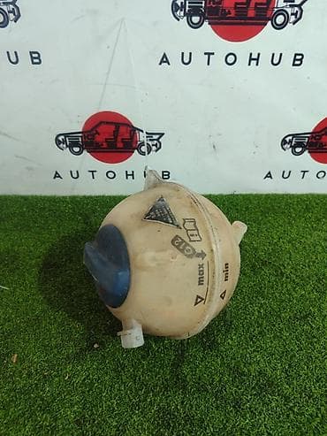 golf 2: Бачок Volkswagen — 1