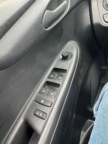 сиденья на зил: Chevrolet Spark: 2019 г., 1 л, Автомат, Бензин, Хэтчбэк — 8