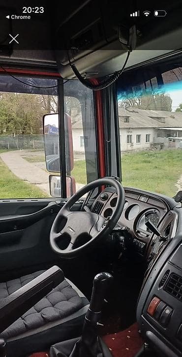 2nz fe: Тягач, DAF, 2002 г., Тентованный — 4