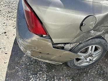 f 4: Ford Focus: 2004 г., 2 л, Автомат, Бензин, Седан — 7