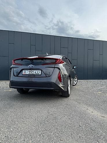 toyota: Toyota Prius: 2019 г., 1.8 л, Вариатор, Гибрид, Хэтчбэк — 3
